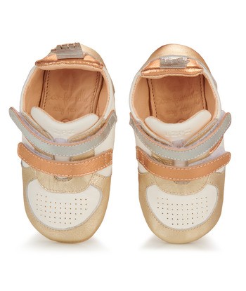 Baskets basses enfant filles Easy Peasy MY PRE BASKET VELCRO Doré